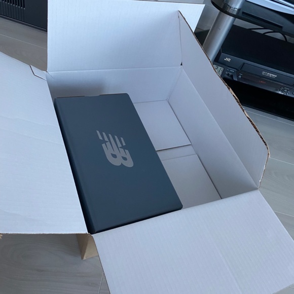 BRAND NEW! New Balance 550 White with classic pine and summer fog - Picture 4 of 7